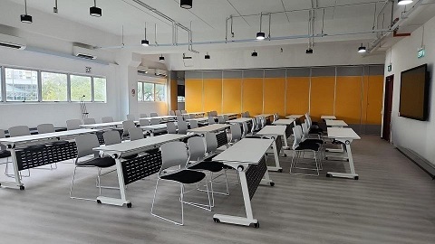 Classroom 9